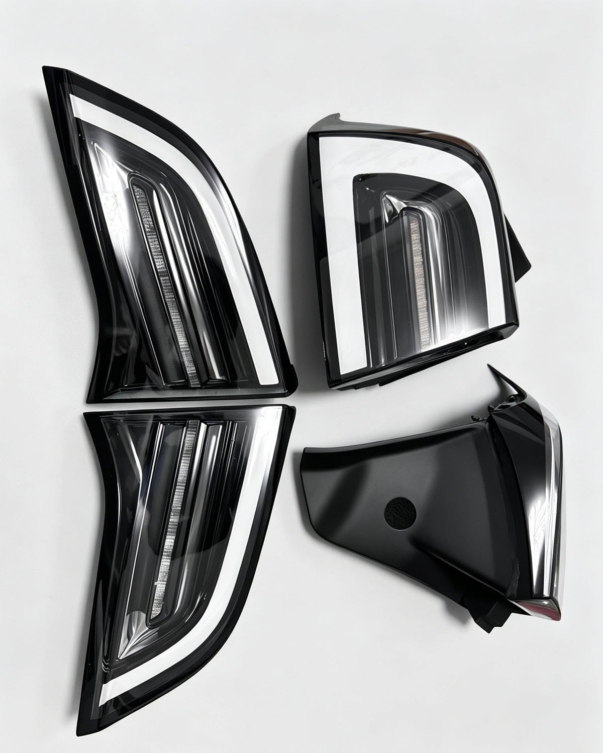 Tesla (Previous Gen) clear white-housing tail lights by JIEAN Lights – photo 5