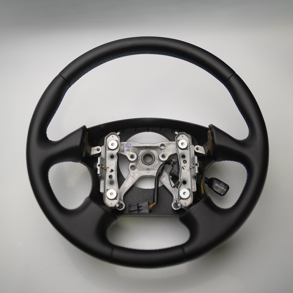 JDMuscle [02-04 WRX, 02-03 STI] Custom Carbon Fiber Steering Wheel