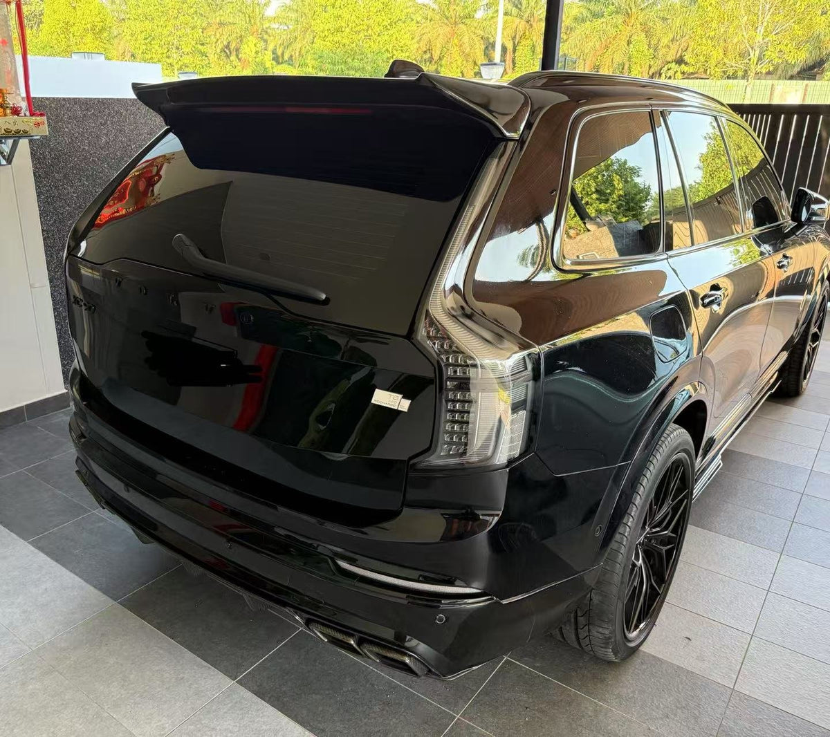 Volvo XC90 clear venom-style tail lights by JIEAN Lights – photo 1