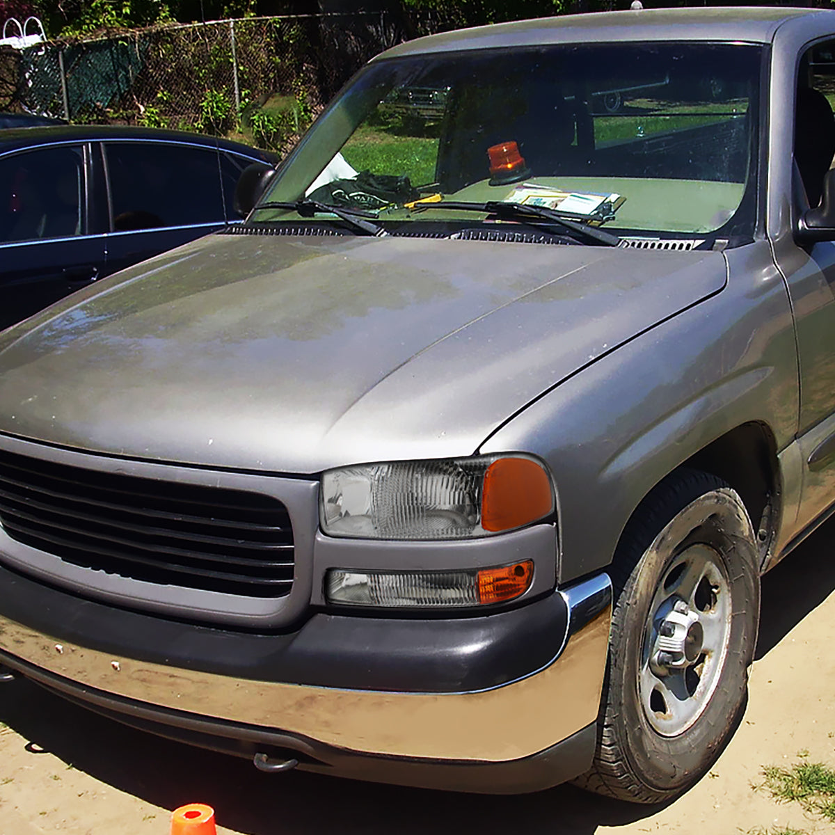 1999-2006 GMC Sierra/Yukon/Yukon XL Factory Style Crystal Headlights w/ Bumper Lights (Chrome Housing/Clear Lens)