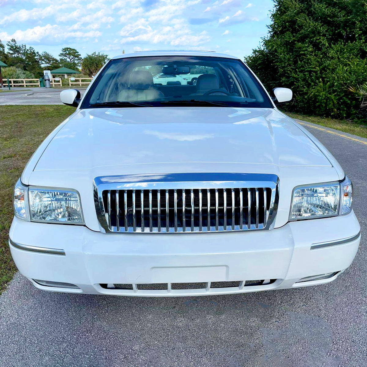 2006-2011 Mercury Grand Marquis Factory Style Headlights and Corner Lamps (Chrome Headlights/Clear Lens)