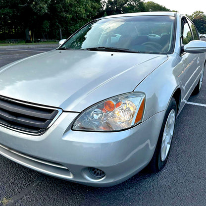 2002-2004 Nissan Altima Crystal Headlights w/ Amber Reflector (Chrome Housing/Clear Lens)