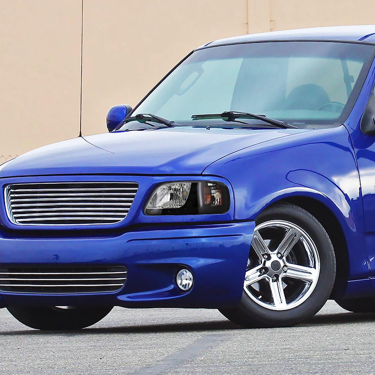 1997-2004 Ford F-150/Expedition Factory Style Crystal Headlights w/ SMD LED Light Strip (Matte Black Housing/Clear Lens)