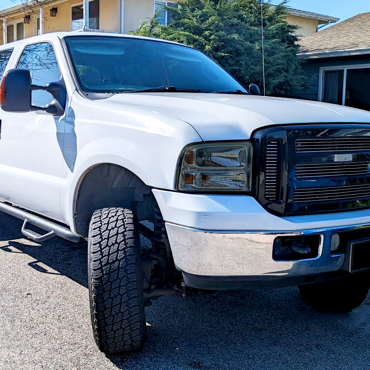 2005-2007 Ford F-250/F-350/F-450/F-550/Excursion Crystal Headlights (Chrome Housing/Somke Lens)