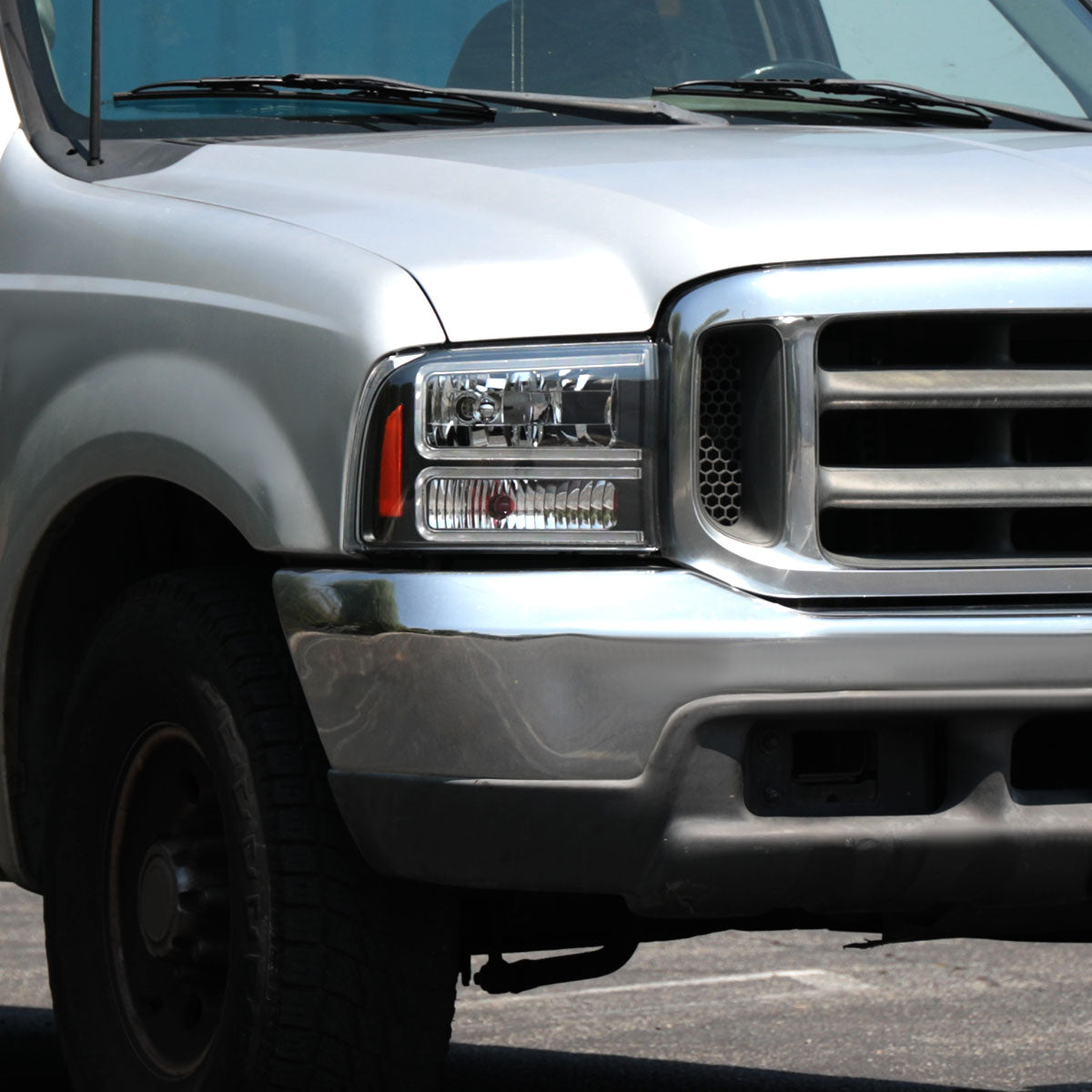 1999-2004 Ford F-250/F-350/F-450/F-550/2000-2004 Excursion Euro Factory Style Headlights with Dual LED C-Bar  (Matte Black Housing/Clear Lens)