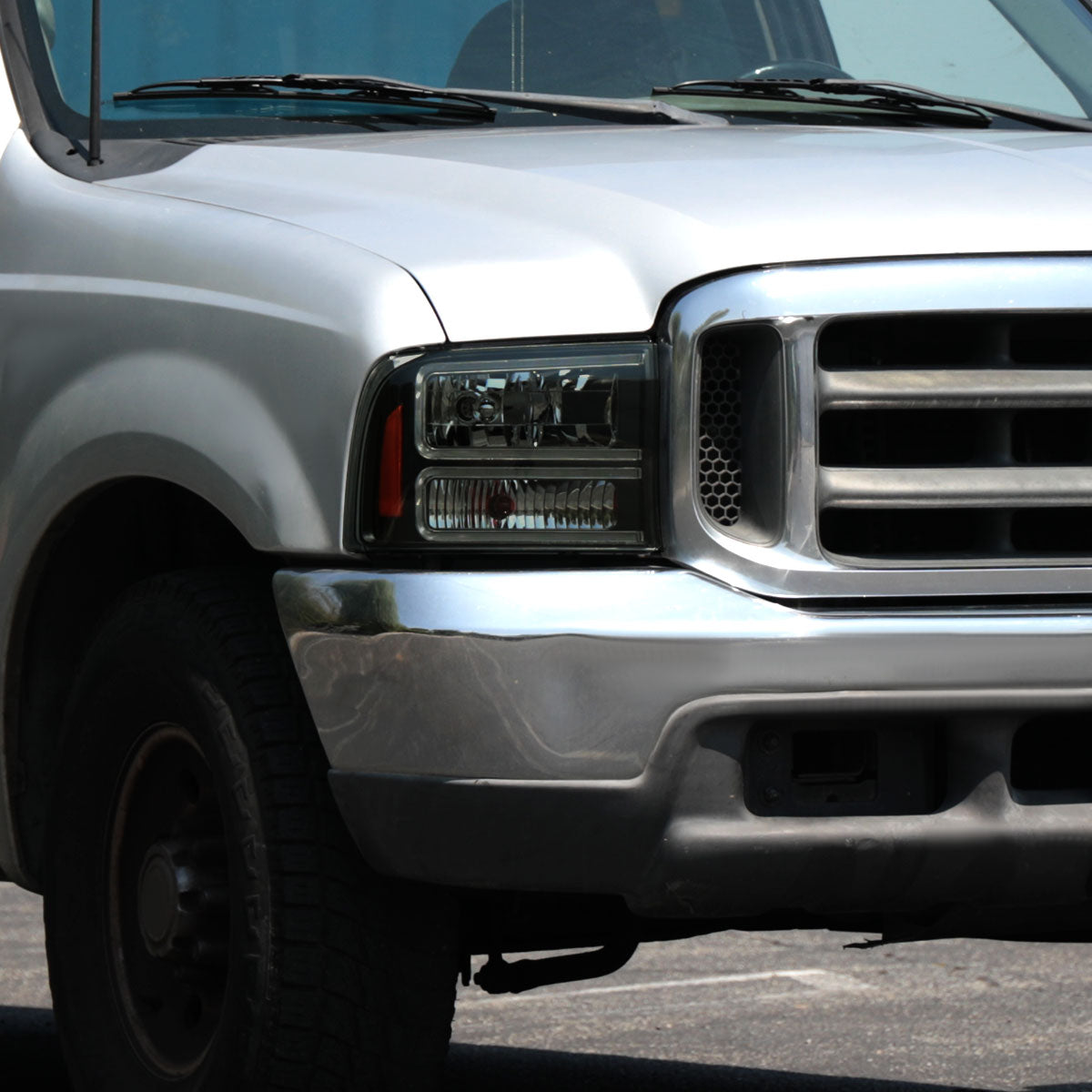 1999-2004 Ford F-250/F-350/F-450/F-550/2000-2004 Excursion Euro Factory Style Headlights with Dual LED C-Bar & Amber Reflectors (Jet Black Housing/Smoked Lens)