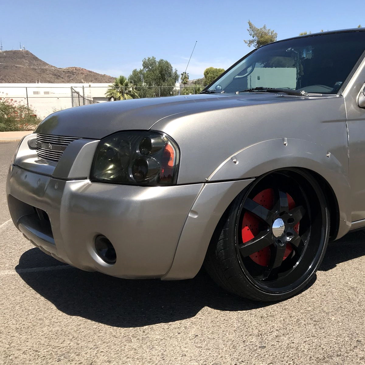 2001-2004 Nissan Frontier XE Factory Style Headlight (Chrome Housing/Smoked Lens)