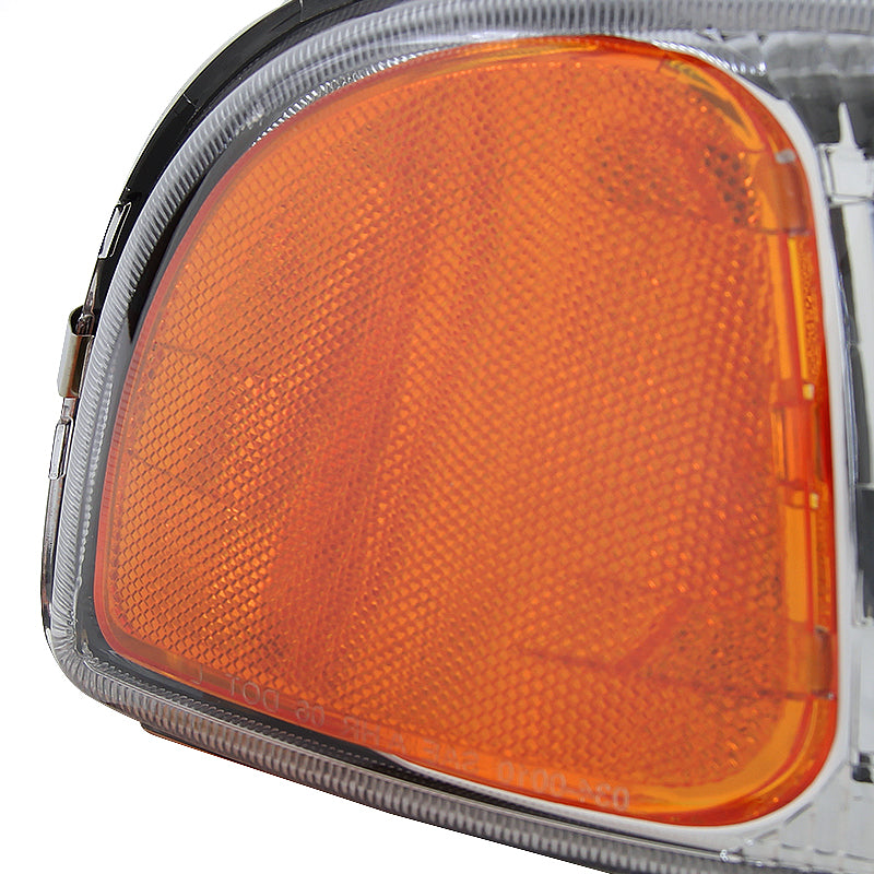 1999-2006 GMC Sierra/Yukon/Yukon XL Clear Lens Crystal Headlight w/ Amber Reflector - Passenger Side Only