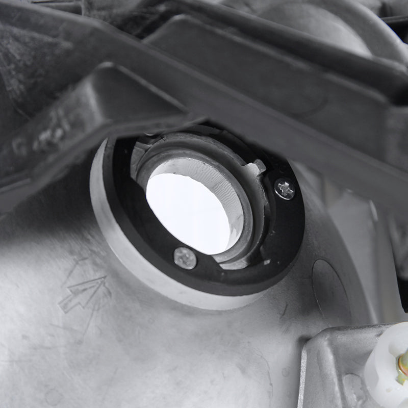 1999-2006 GMC Sierra/Yukon/Yukon XL Clear Lens Crystal Headlight w/ Amber Reflector - Passenger Side Only