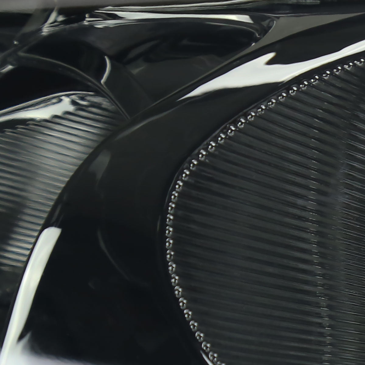 2013-2015 Nissan Altima Sedan Projector Headlights (Chrome Housing/Smoked Lens)