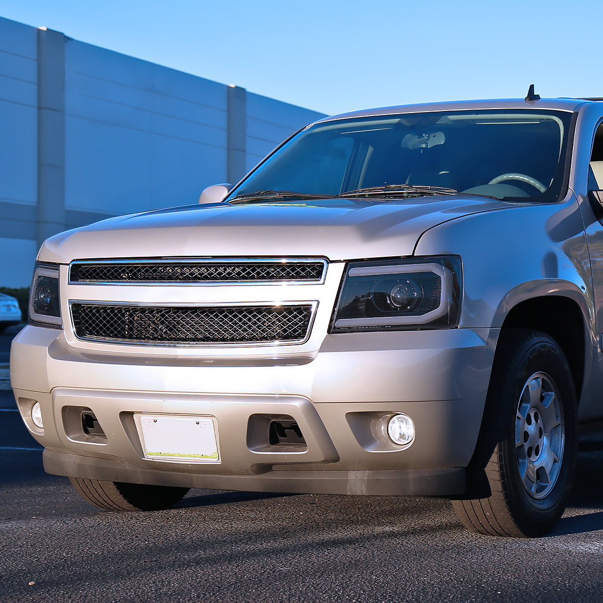 2007-2013 Chevrolet Avalanche/ 2007-2014 Tahoe Suburban LED C-Bar Projector Headlights (Glossy Black Housing/Smoked Lens)