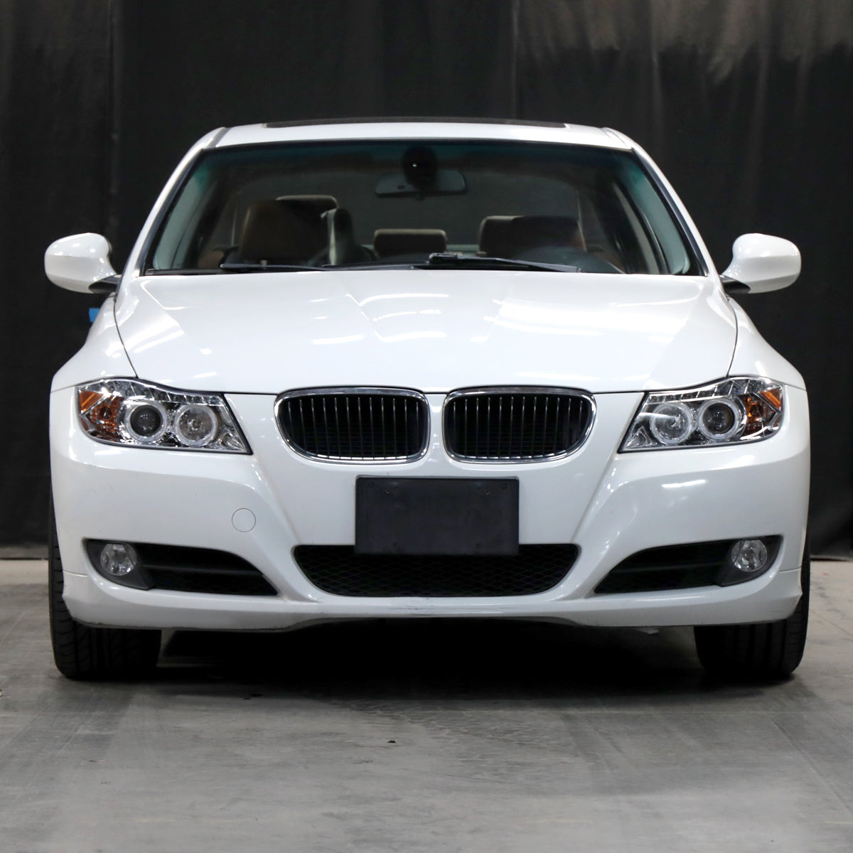 2006-2008 BMW E90 3 Series Sedan Dual Halo Projector Headlights w/ LED Light Strip (Chrome Housing/Clear Lens)