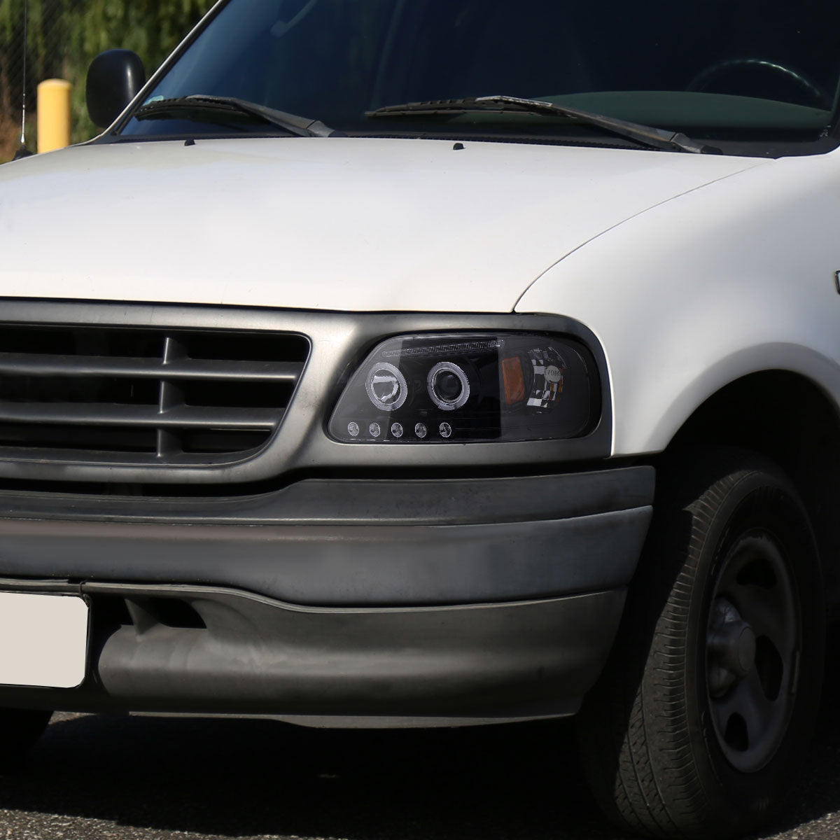1997-2004 Ford F-150 / 1997-2002 Expedition Dual Halo Projector Headlights (Glossy Black Housing/Smoked Lens)