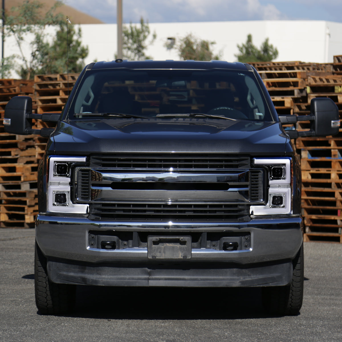 2017-2019 Ford F-250 F-350 F-450 F-550 LED C-Bar Projector Headlights w/ Switchback Sequential Turn Signals (Chrome Housing/Clear Lens)