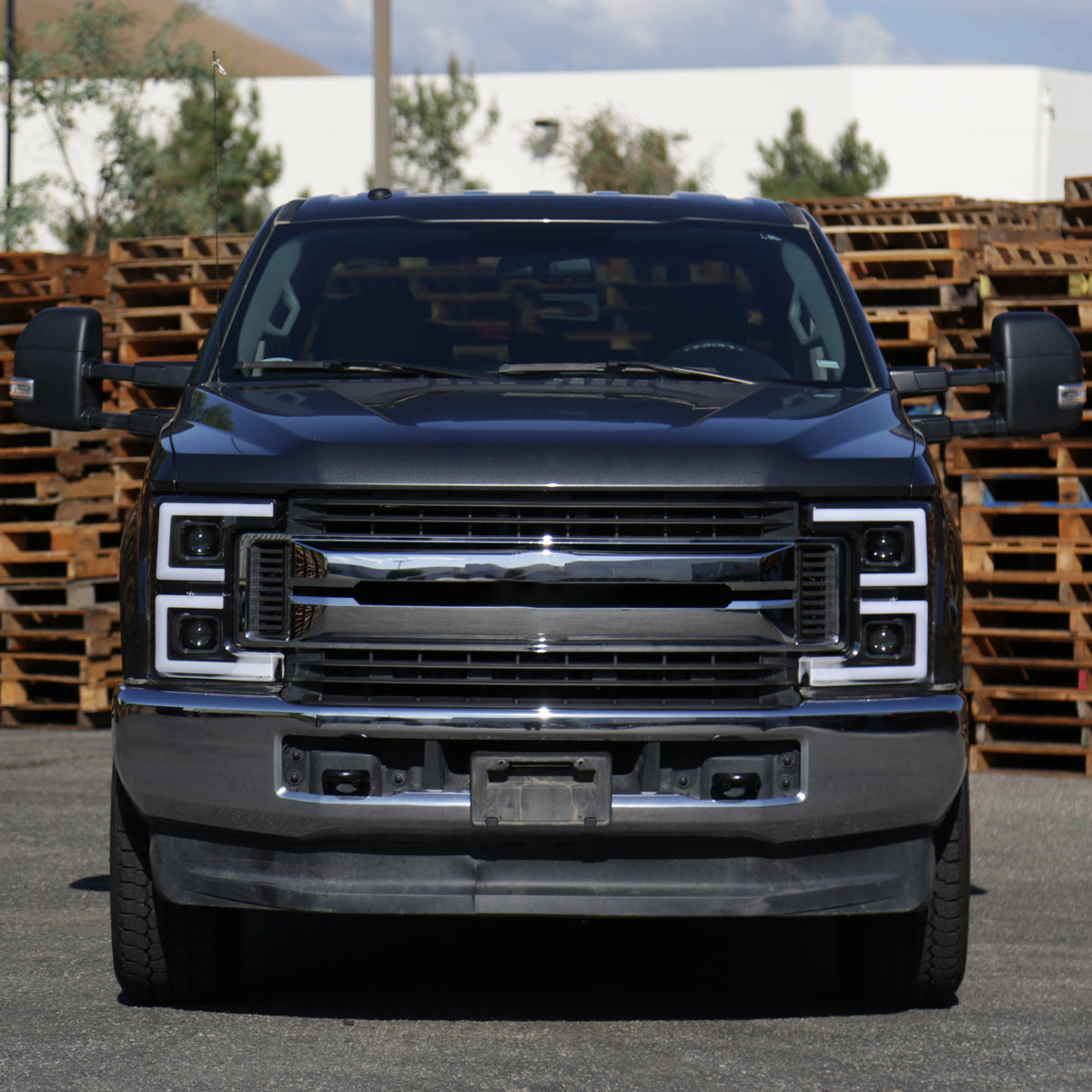 2017-2019 Ford F-250 F-350 F-450 F-550 LED C-Bar Projector Headlights w/ Switchback Sequential Turn Signals (Black Housing/Clear Lens)
