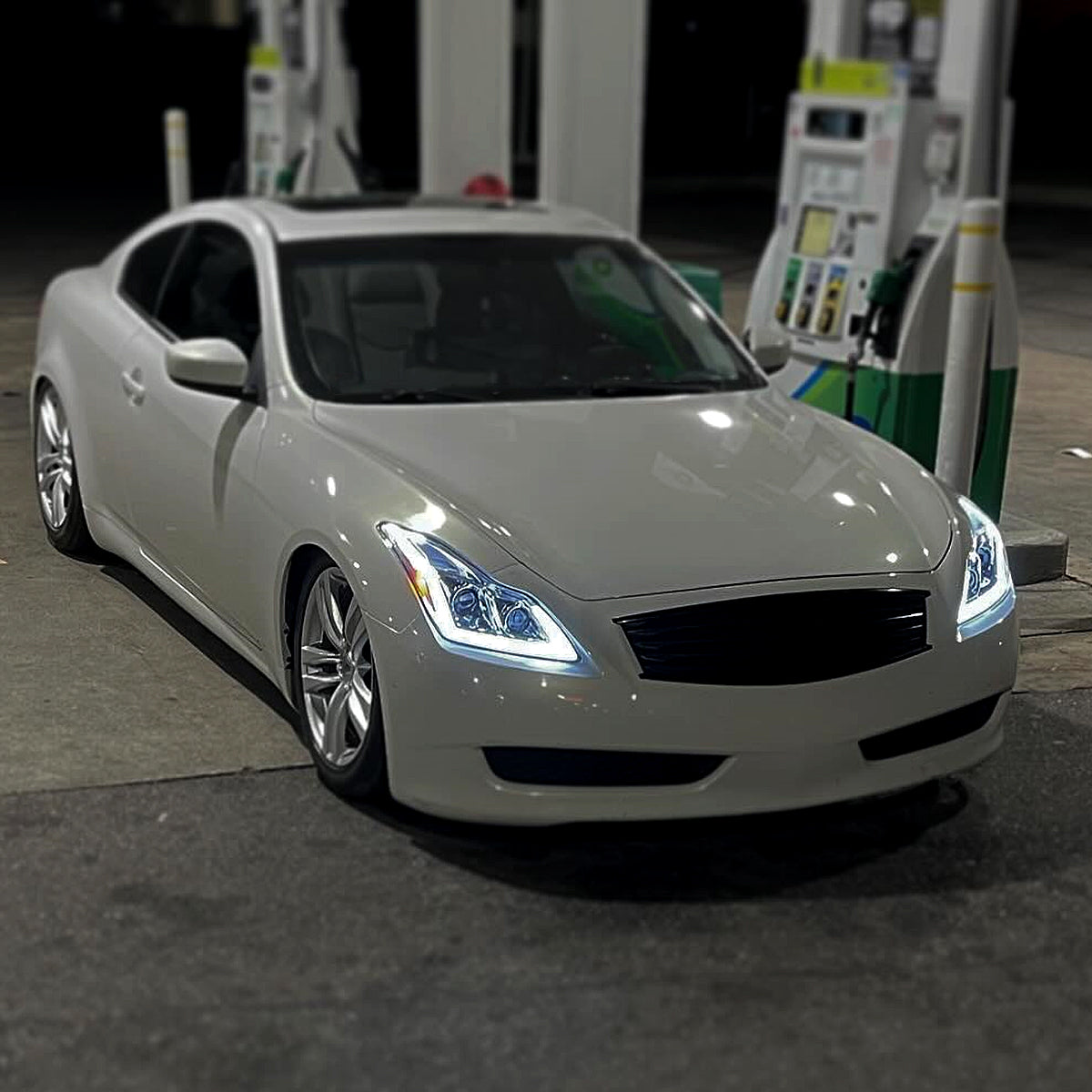 2008-2013 Infiniti G37/2014-2015 Q60 Coupe/Convertible Sequential Switchback LED Turn Signal Projector Headlights (Chrome Housing/Clear Lens)