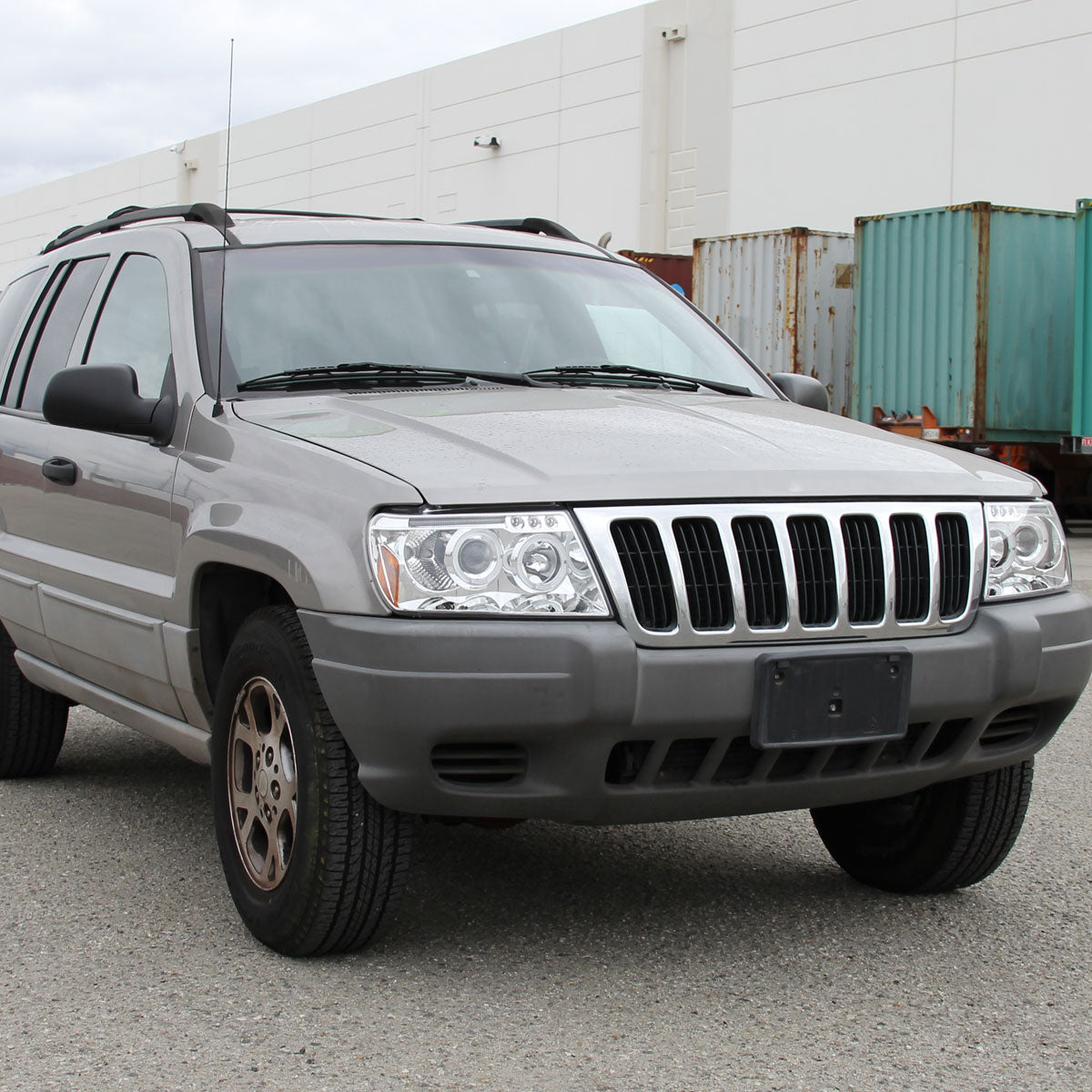 1999-2004 Jeep Grand Cherokee Dual Halo Projector Headlights (Chrome Housing/Clear Lens)