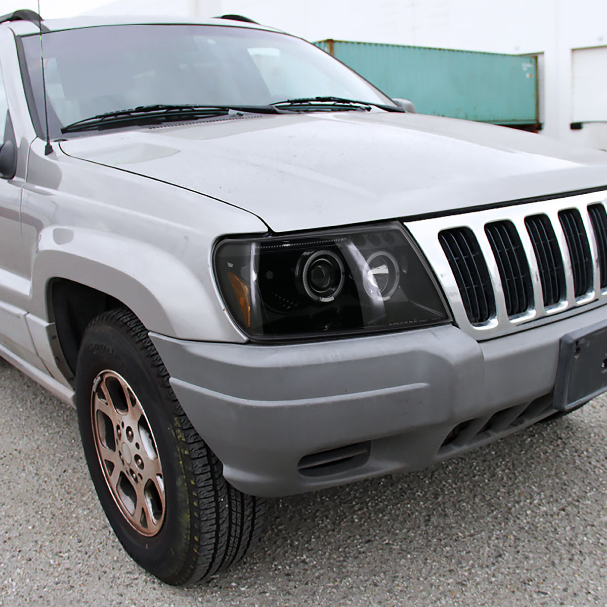 1999-2004 Jeep Grand Cherokee Dual Halo Projector Headlights (Jet Black Housing/Clear Lens)