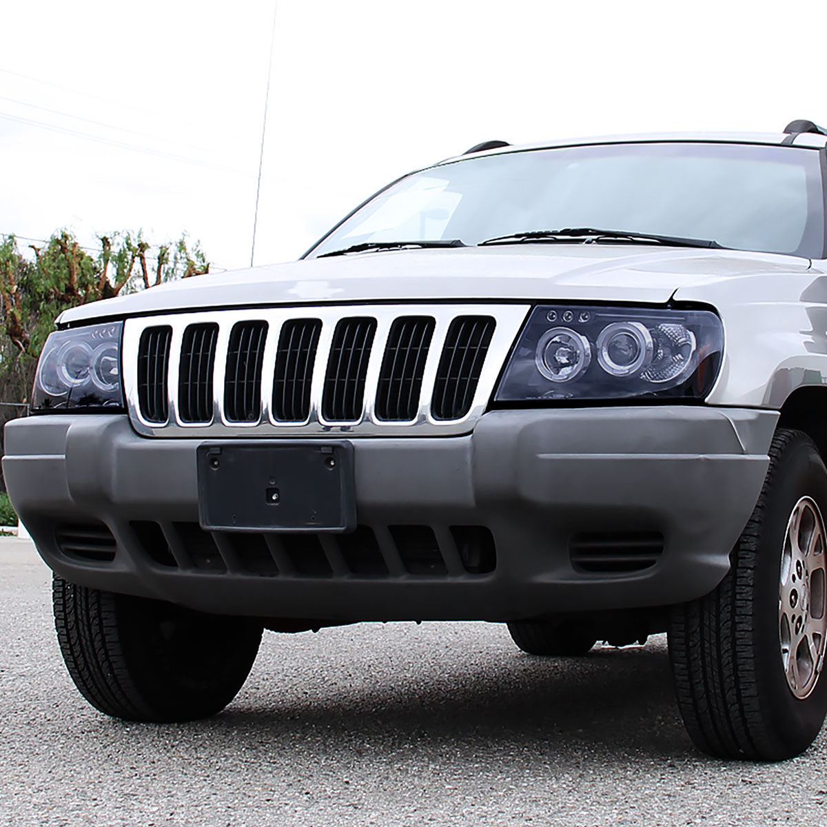 1999-2004 Jeep Grand Cherokee Dual Halo Projector Headlights (Glossy Black Housing/Smoked Lens)
