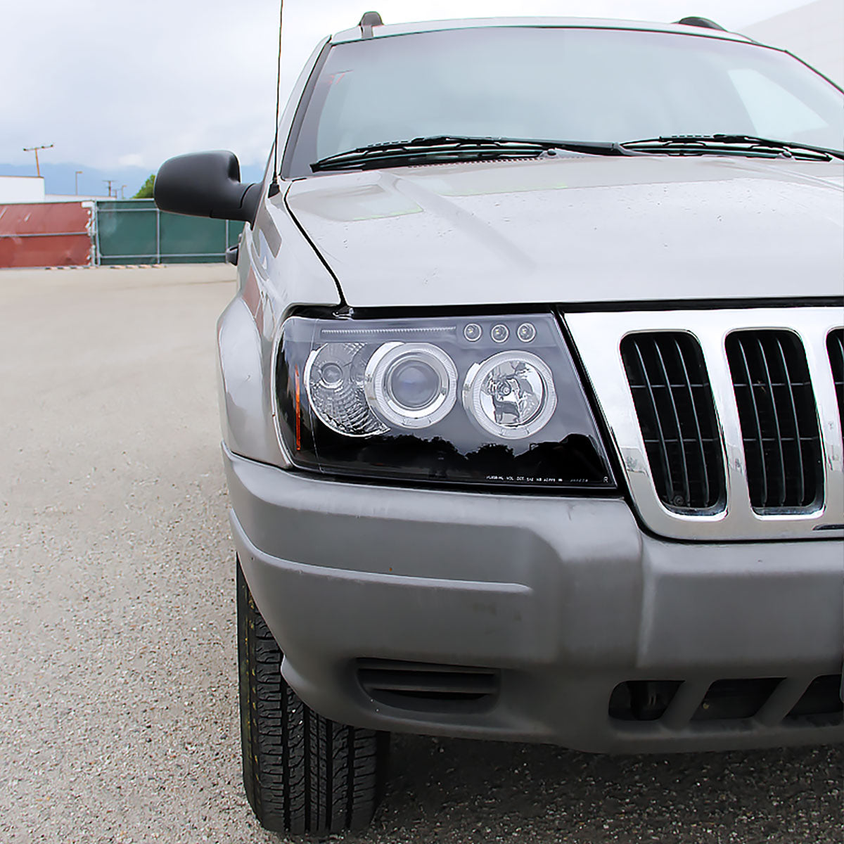 1999-2004 Jeep Grand Cherokee Dual Halo Projector Headlights (Matte Black Housing/Clear Lens)