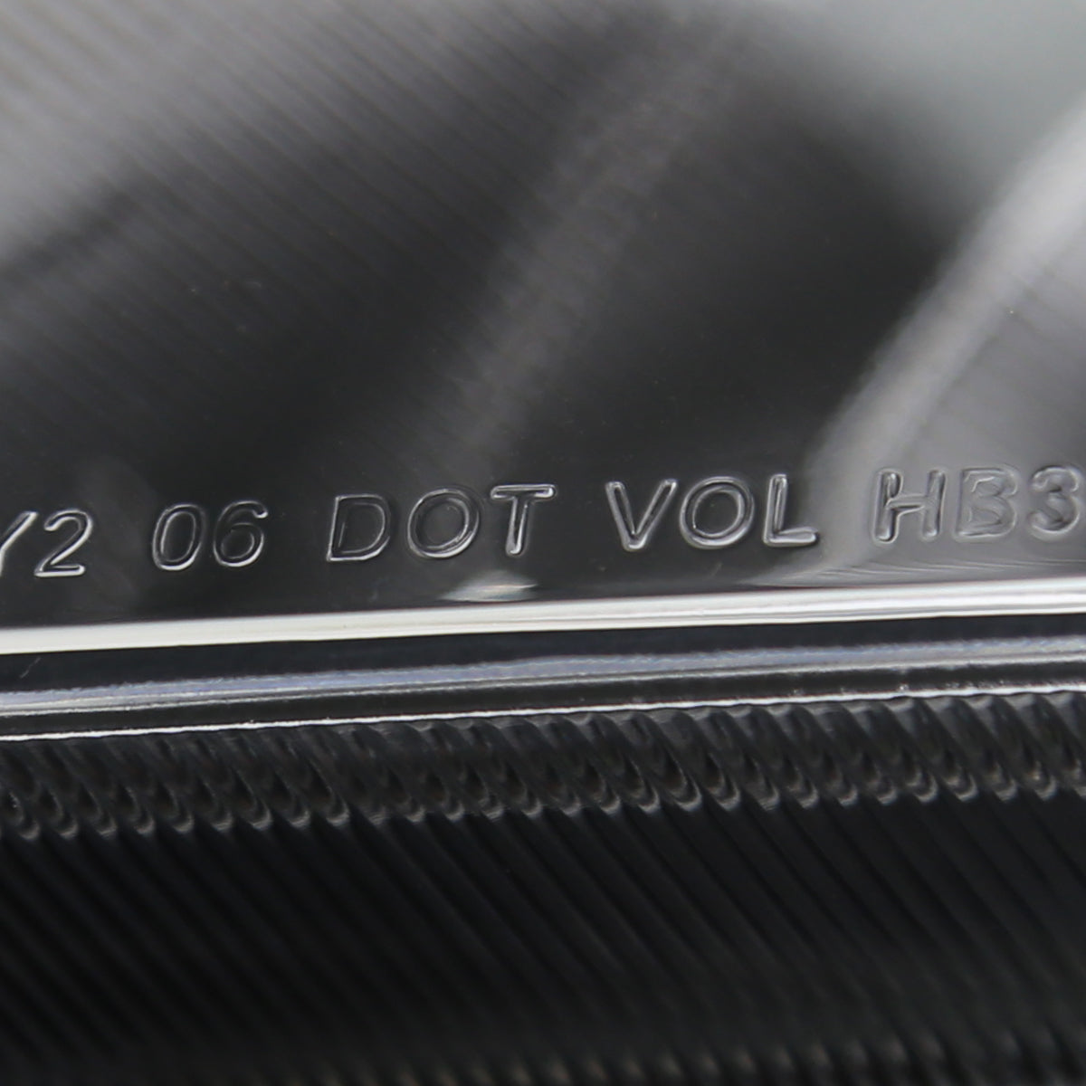 2010-2014 Subaru Legacy/Outback Projector Headlights (Chrome Housing/Clear Lens)