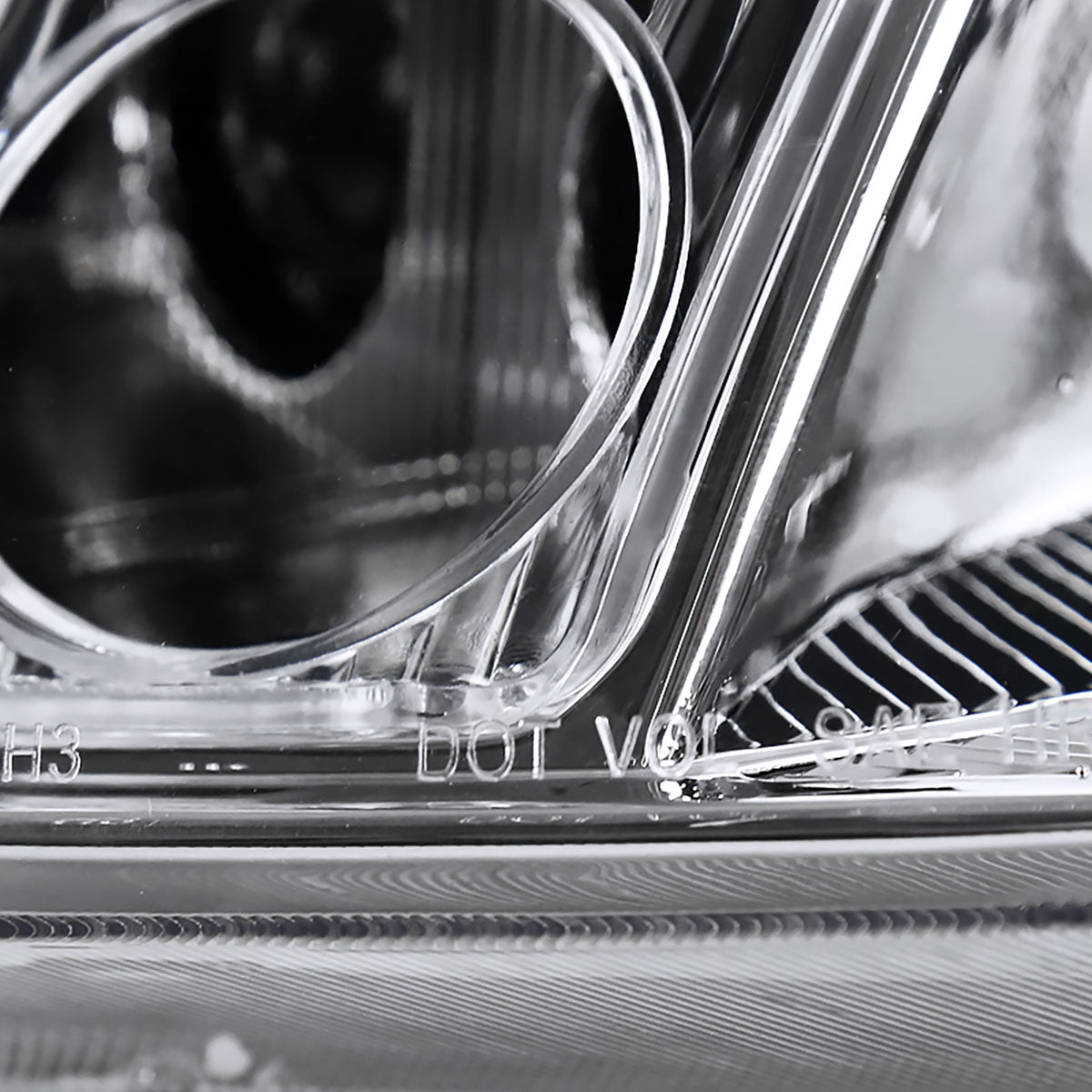 2004-2006 Nissan Maxima Projector Headlights w/ Amber Reflectors (Chrome Housing/Clear Lens)