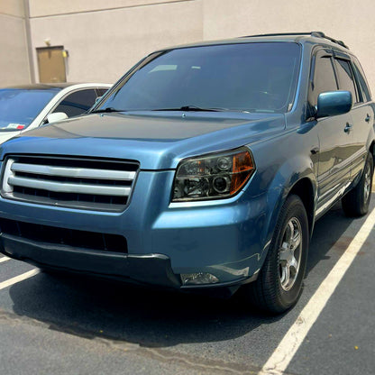 2006-2008 Honda Pilot Projector Style Headlights (Chrome Housing/Smoked Lens)