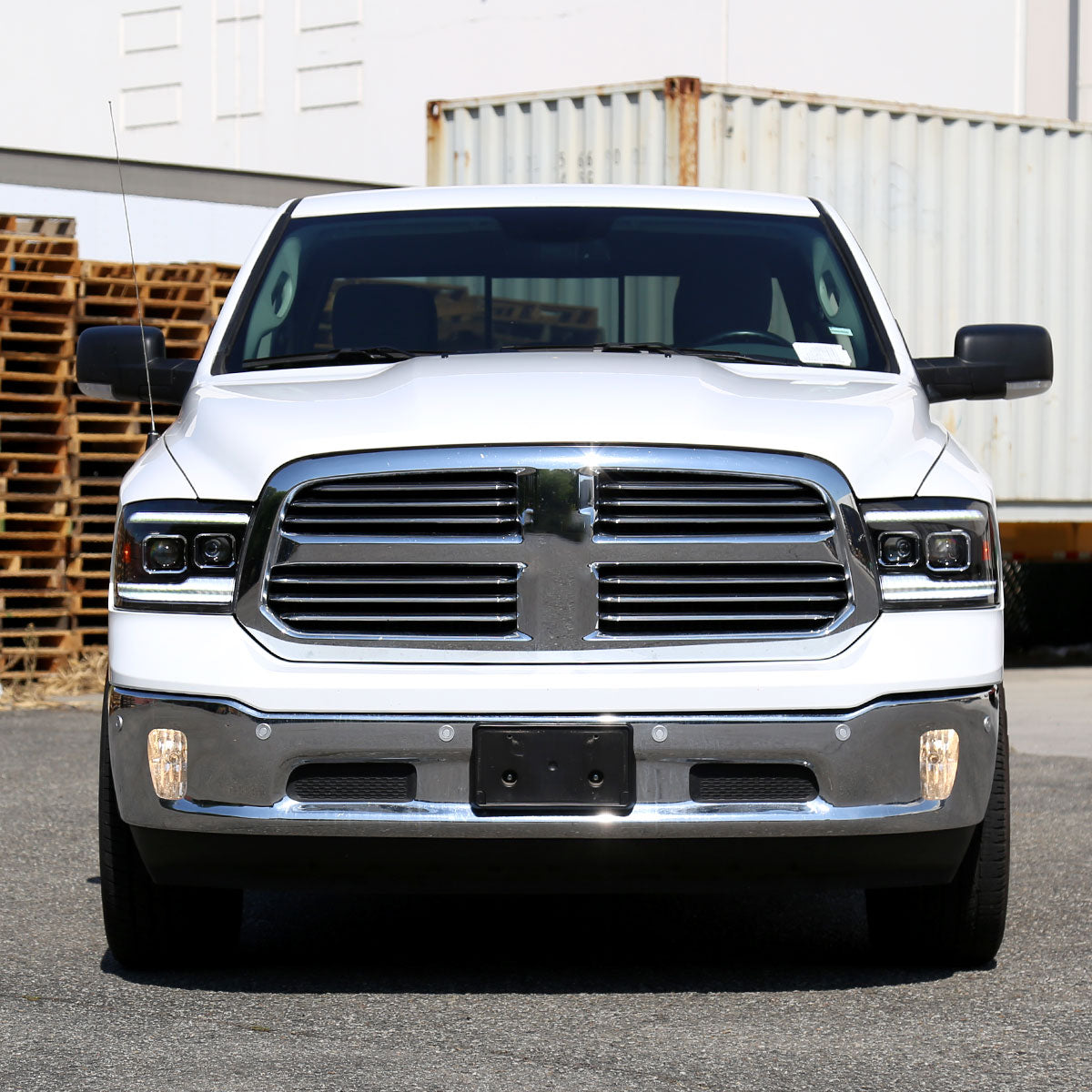 2009-2018 Dodge RAM 1500  / 2019-2021 RAM Classic / 2010-2018 RAM 2500 3500 Switchback Sequential Projector Headlights (Matte Black Housing/Clear Lens)
