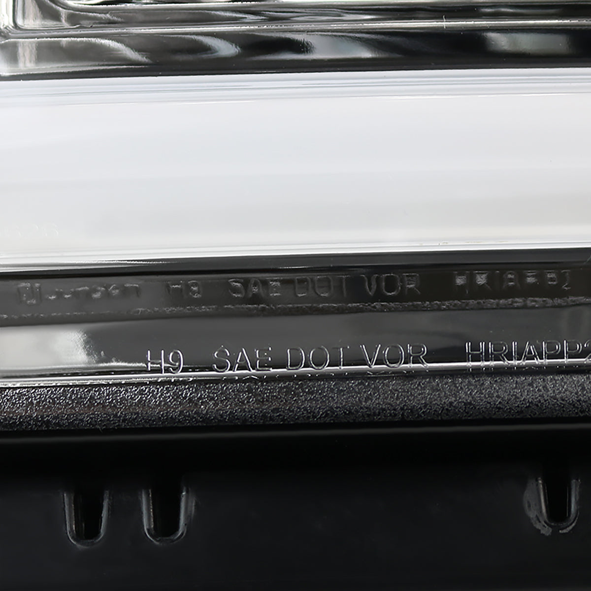 2014-2019 GMC Sierra 1500/2500HD/3500HD LED Bar Projector Headlight w/ LED Turn Signals (Chrome Housing/Clear Lens)