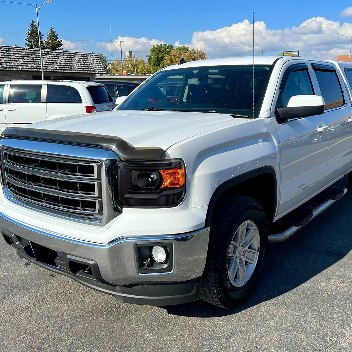 2014-2019 GMC Sierra 1500/2500HD/3500HD Projector Headlights w/ Amber Reflectors (Matte Black Housing/Clear Lens)