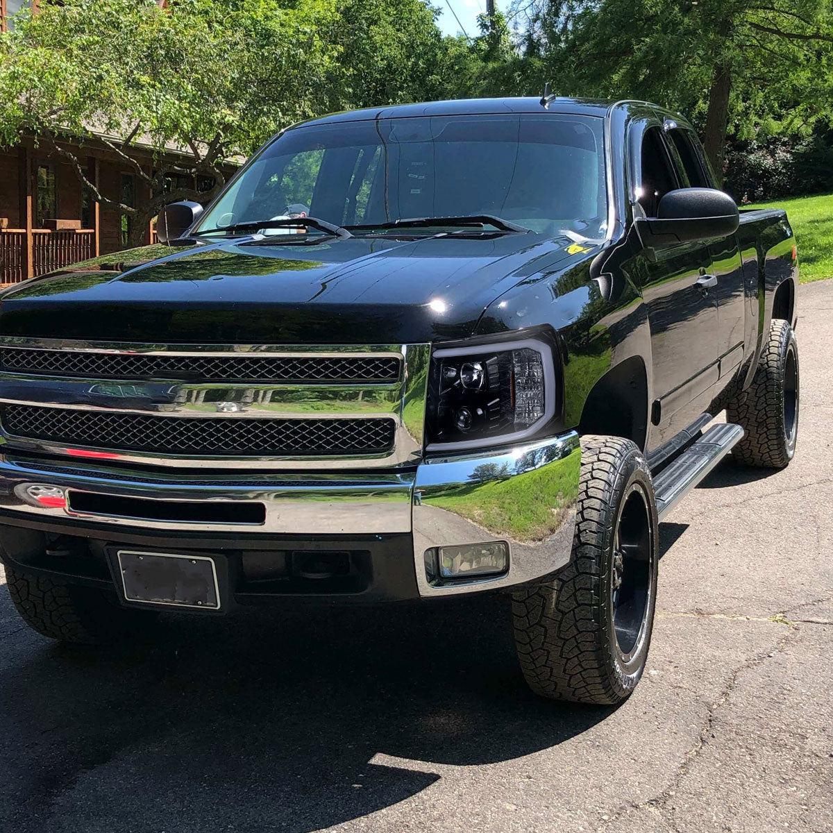 2007-2013 Chevrolet Silverado 1500/ 2007-2014 Silverado 2500HD 3500HD  LED C-Bar Projector Headlights (Glossy Black Housing/Smoked Lens)
