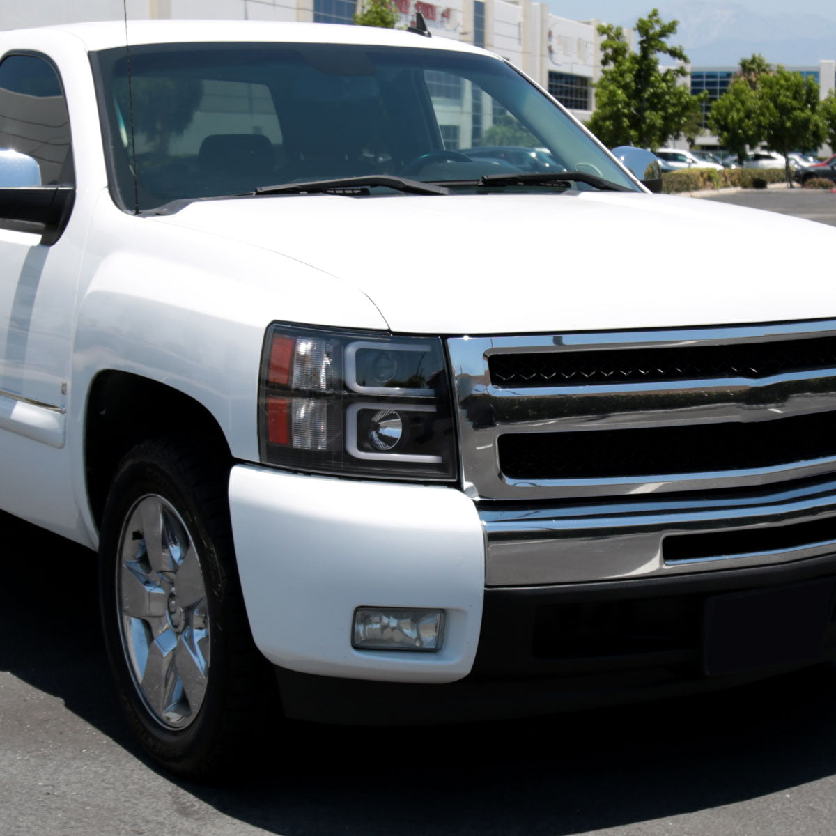 2007-2013 Chevrolet Silverado 1500/ 2007-2014 Silverado 2500HD 3500HD Dual LED C-Bar Projector Headlights (Matte Black Housing/Clear Lens)