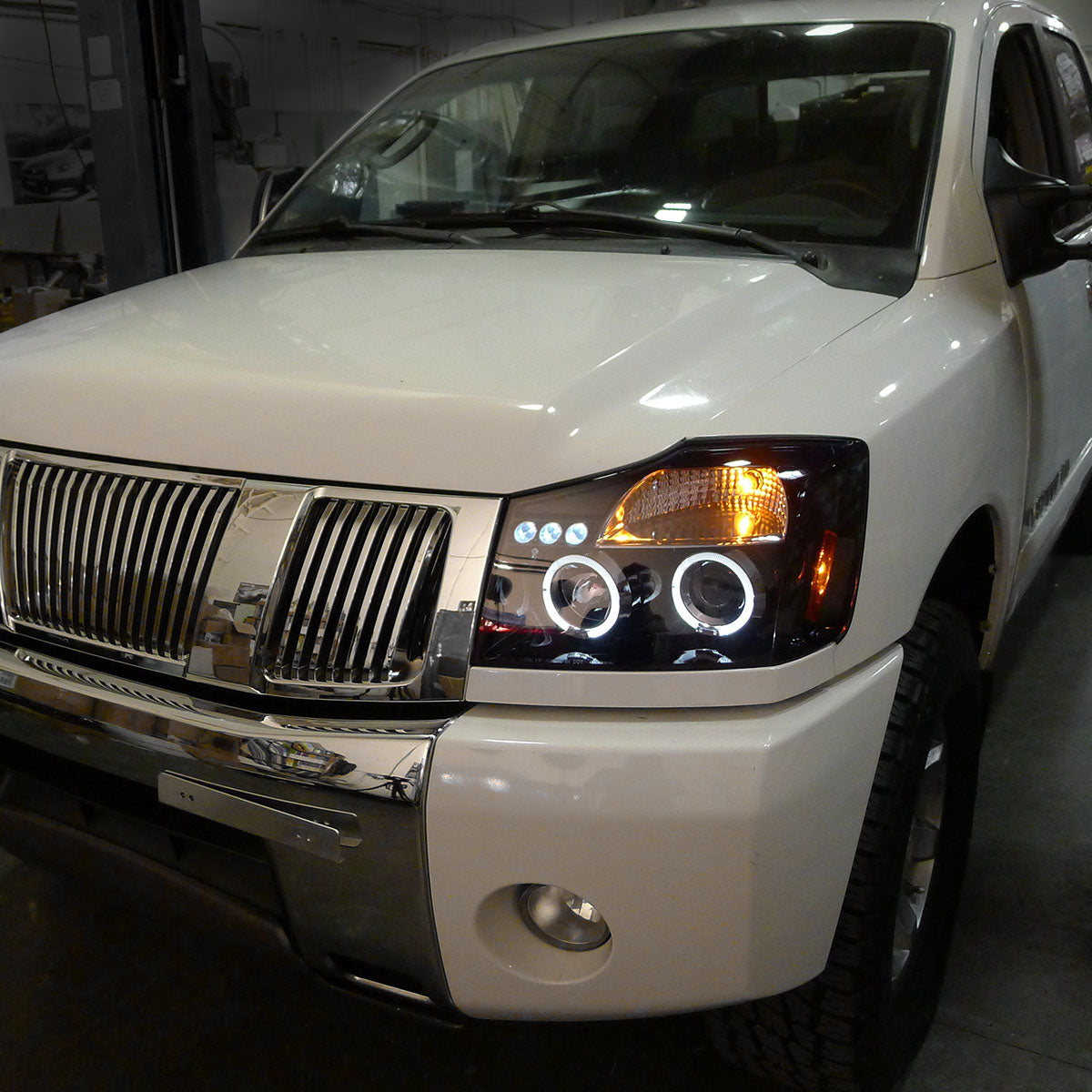 2004-2015 Nissan Titan/ 2004-2007 Armada Dual Halo Projector Headlights (Jet Black Housing/Clear Lens)