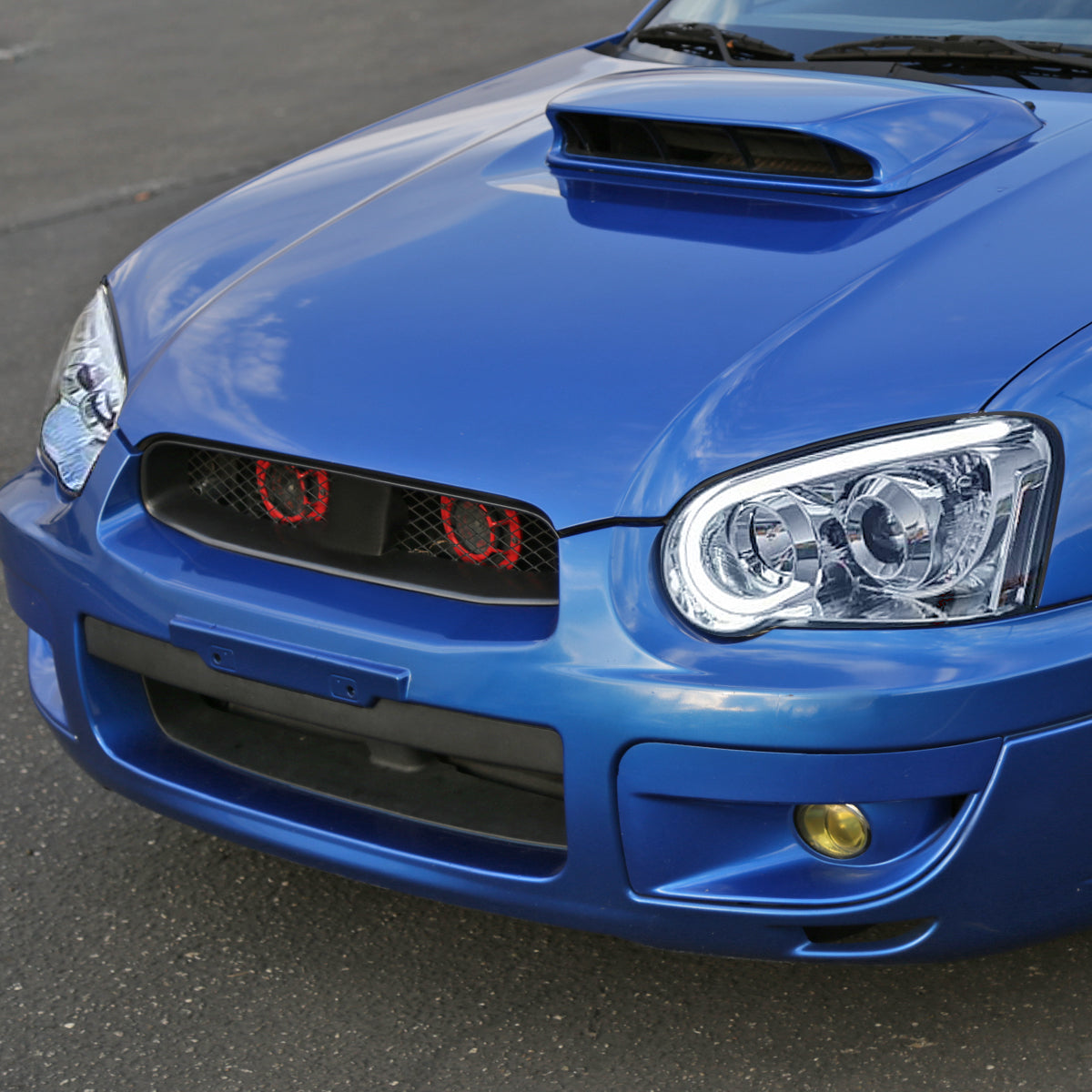 2004-2005 Subaru Impreza WRX/STI Outback Projector Headlights w/ LED Light Bar (Chrome Housing/Clear Lens)