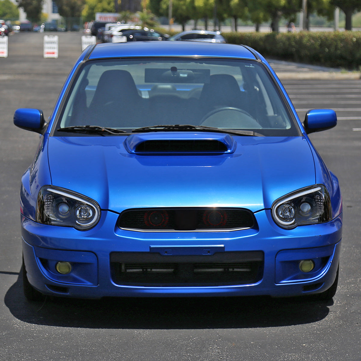 2004-2005 Subaru Impreza WRX/STI Outback Projector Headlights w/ LED Light Bar (Glossy Black Housing/Clear Lens)