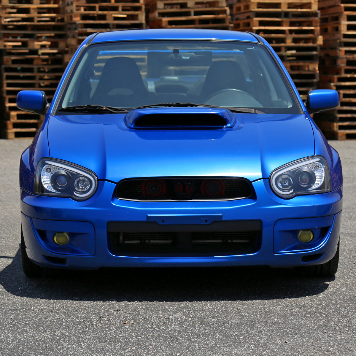 2004-2005 Subaru Impreza WRX/STI Outback Projector Headlights w/ LED Bar (Matte Black Housing/Clear Lens)