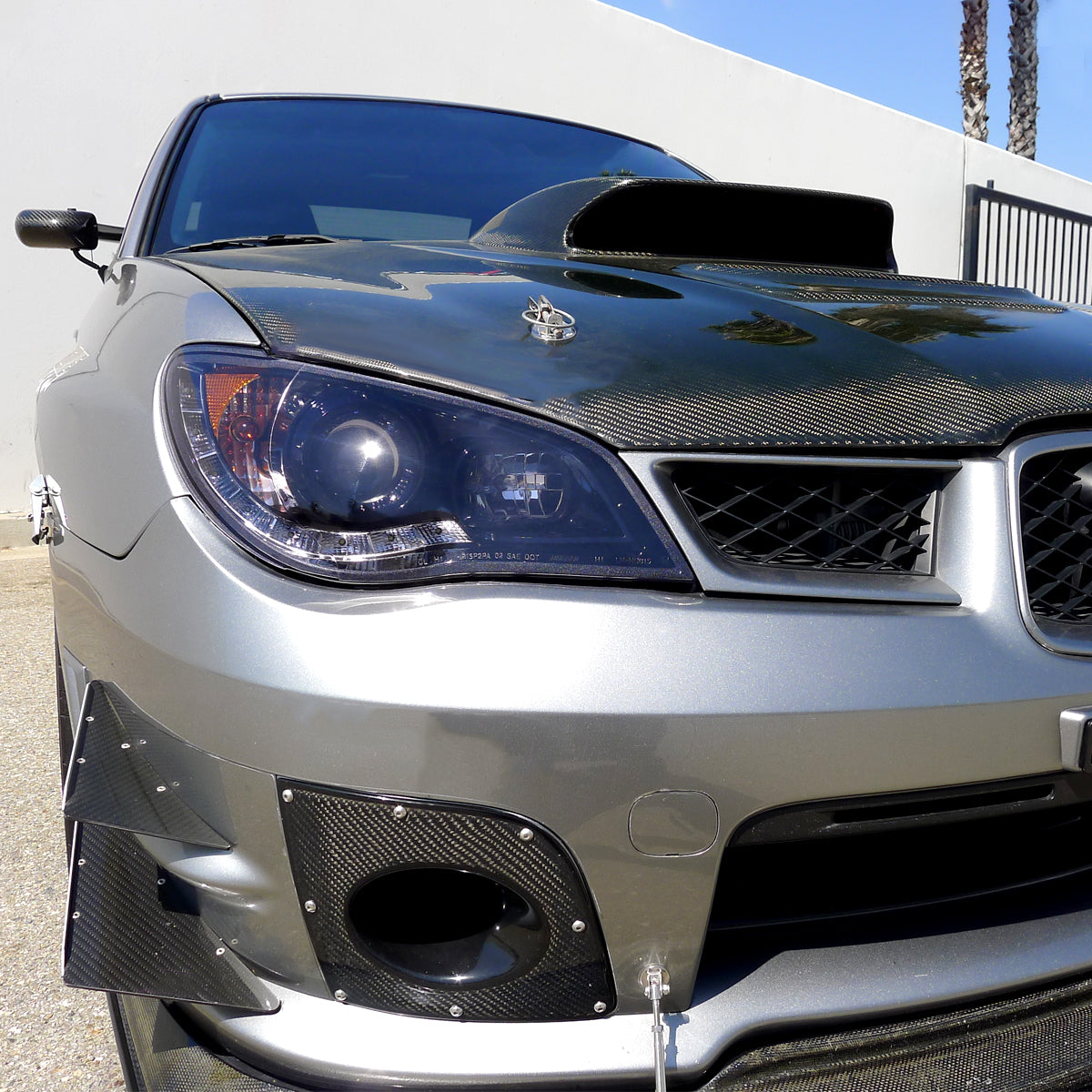2006-2007 Subaru Impreza WRX/STI Projector Headlights w/ LED Light Strip (Glossy Black Housing/Smoked Lens)