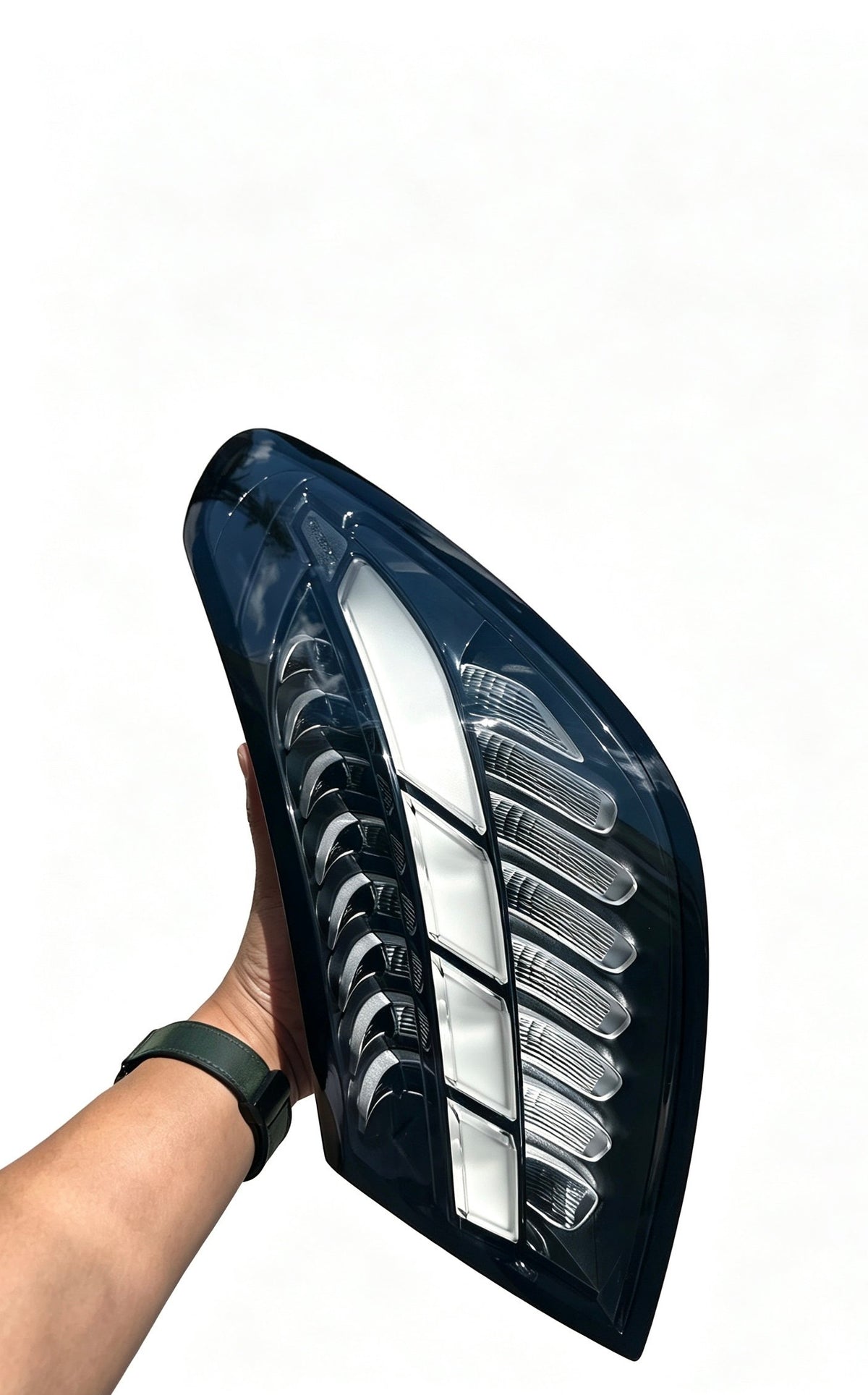 Mercedes-Benz C-Class (New Body) clear venom-style tail lights by JIEAN Lights – photo 2