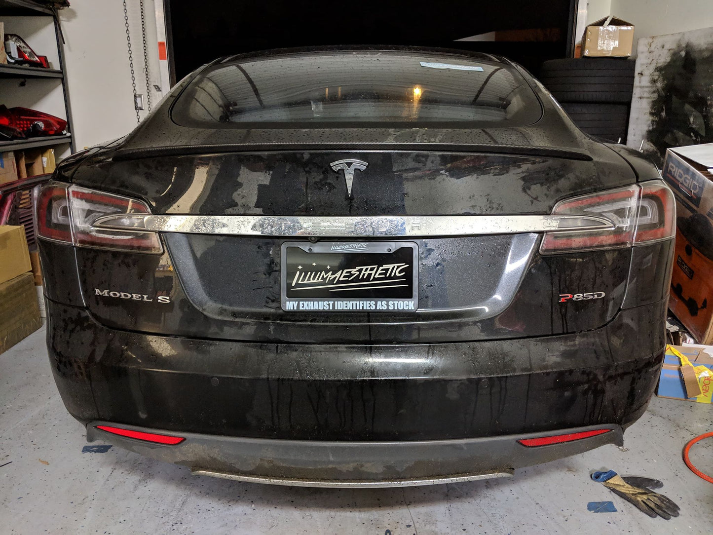 MY EXHAUST IDENTIFIES AS STOCK plate frame