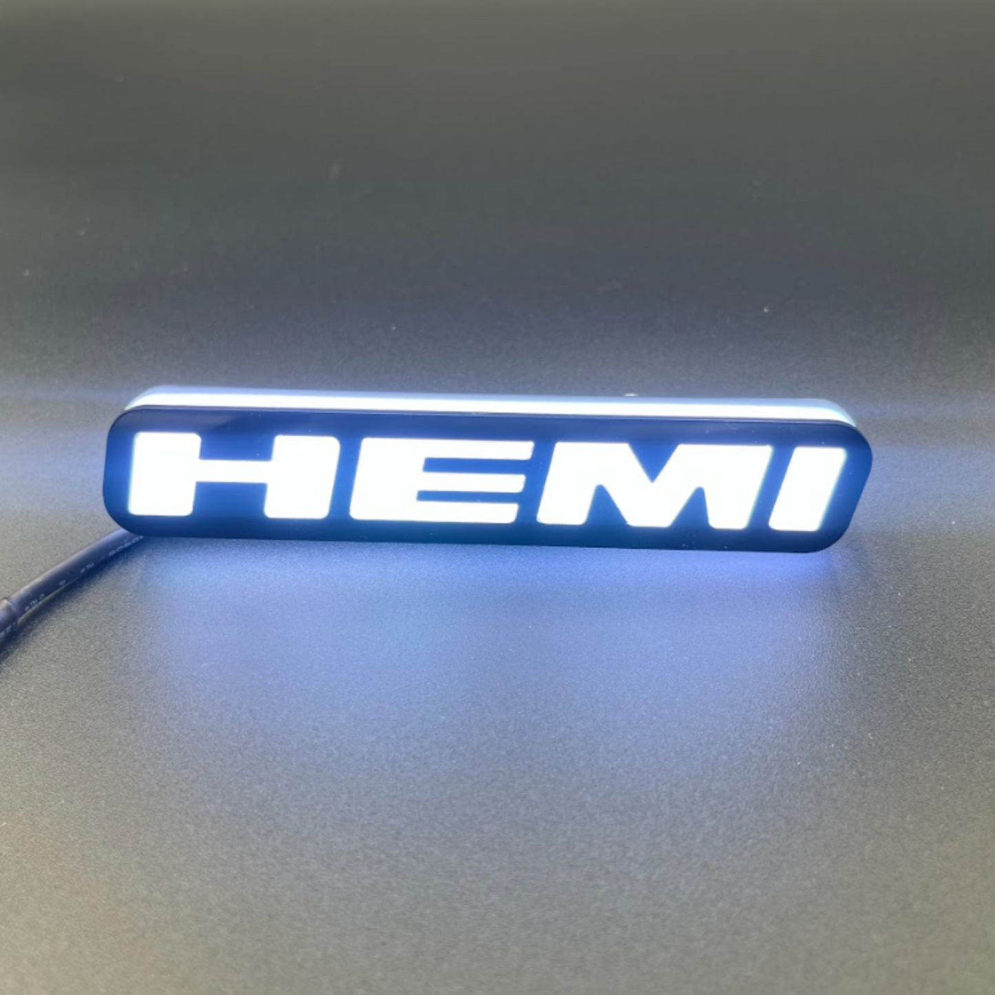 Hemi LED Badge (Multicolor Flow)
