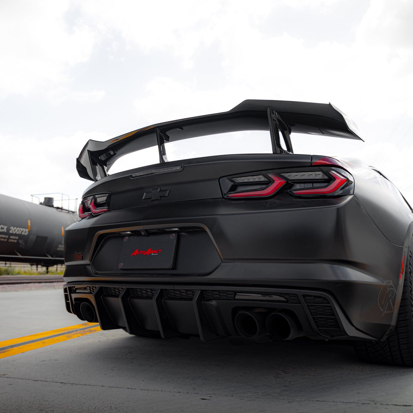 2016-2025 Chevy Camaro Evo Style Shark Fins Rear Diffuser Quad/Single Tips SS/RS/LT & ZL1 w/ Smoke Reflectors
