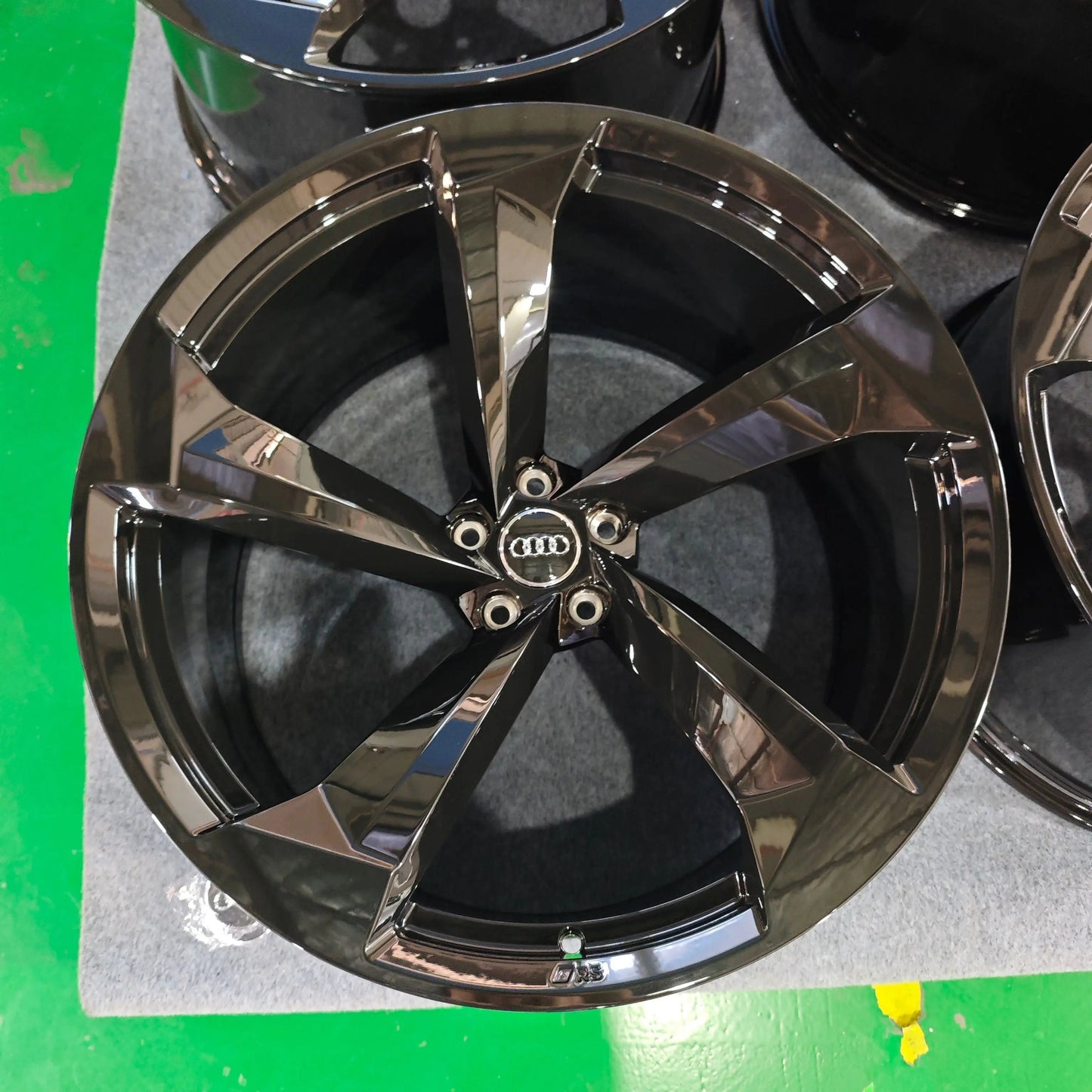 Set of Forged Audi "Q8 E-Tron" Rotor Style Wheels