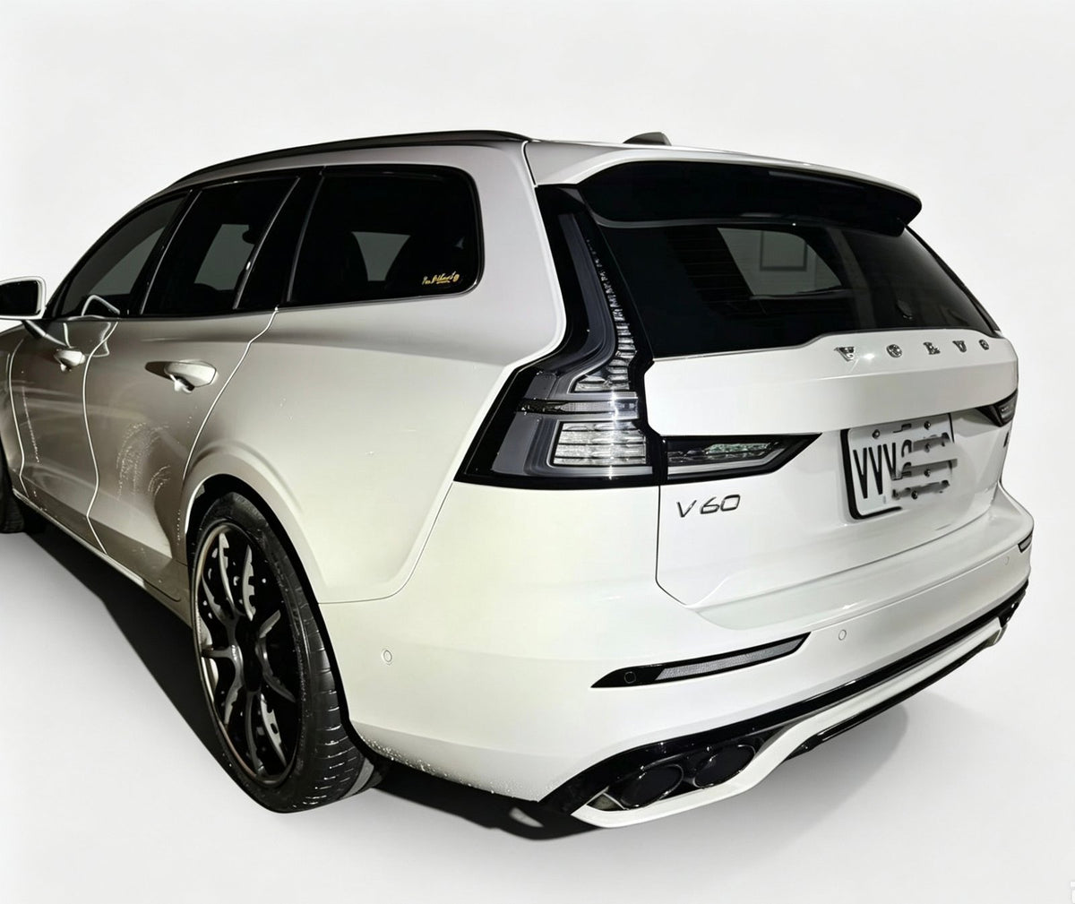 Volvo V60 clear black-housing tail lights by JIEAN Lights – photo 2