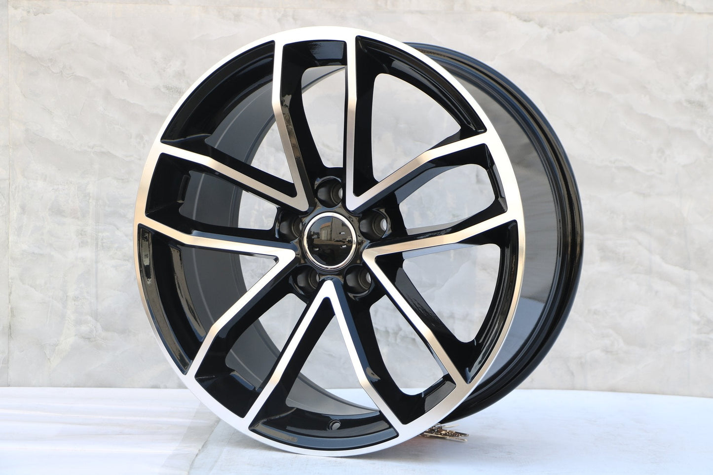 18" Wheels fits Audi A3 A4 A5 A6 A7 A8 Q3 Q5 RS3 RS5 RS6 RS7 S3 S4 S5 S6 S7 S8 SQ5 TT