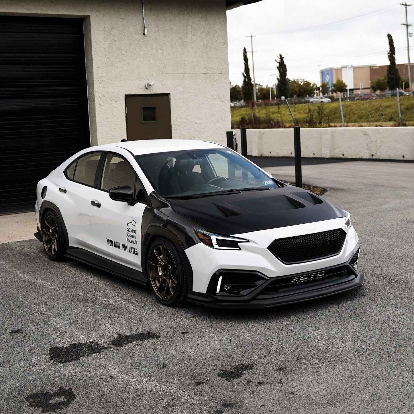 JDMuscle [22-25 WRX w/ FMIC] Carbon Fiber Scoopless Hood V1