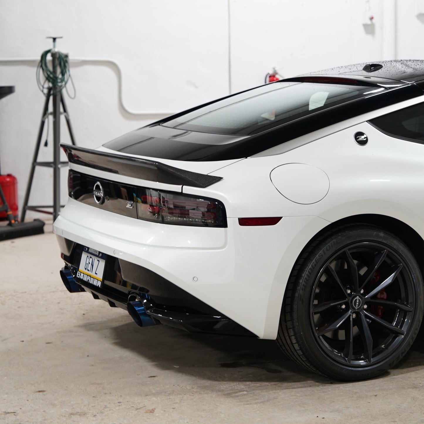 JDMuscle [23-25 Nissan Z] Carbon Fiber Duck Bill V2