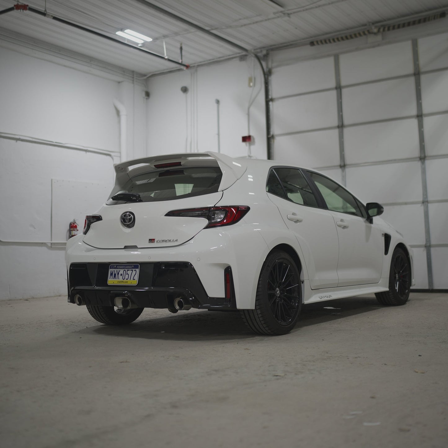 JDMuscle [23+ GR Corolla, 19+ Corolla Hatch] Spec C Spoiler - Paint Matched/Gloss Black/Carbon Fiber