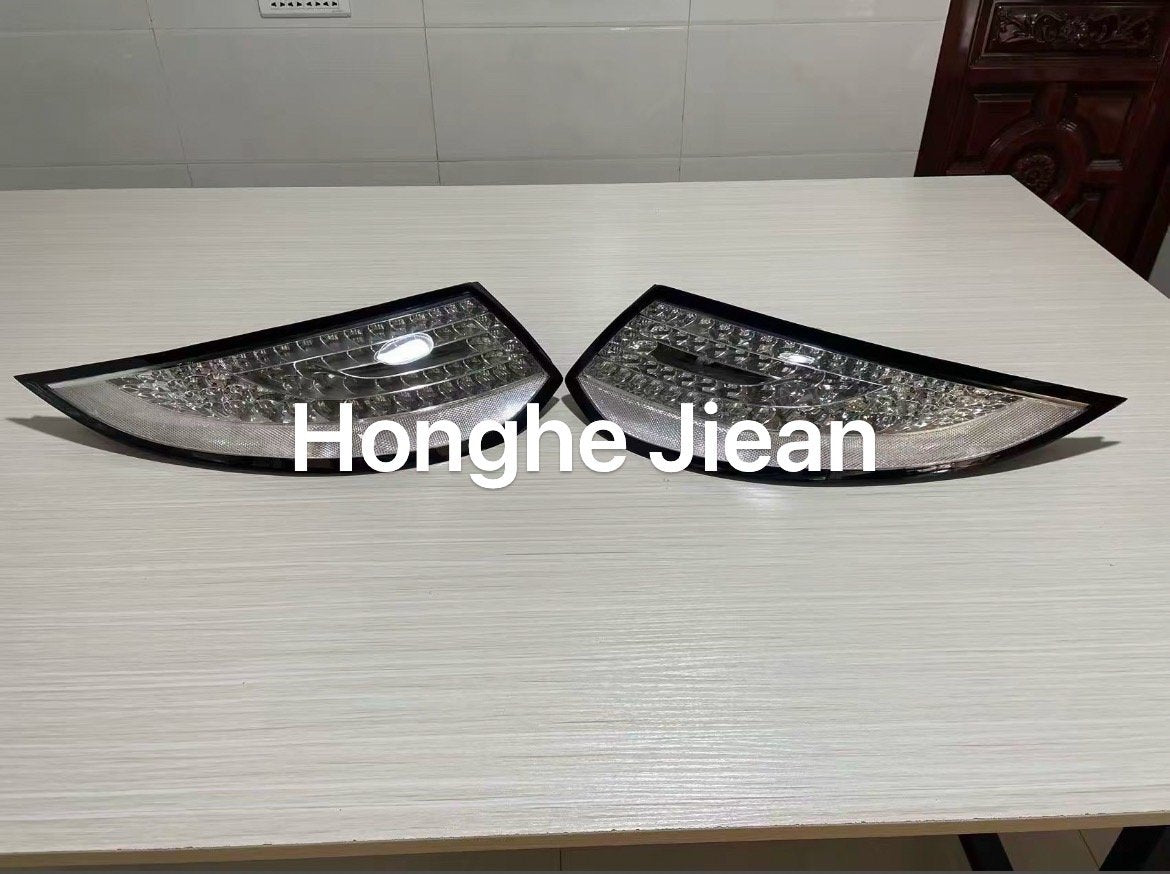 Porsche 911 clear silver-housing tail lights by JIEAN Lights – photo 4