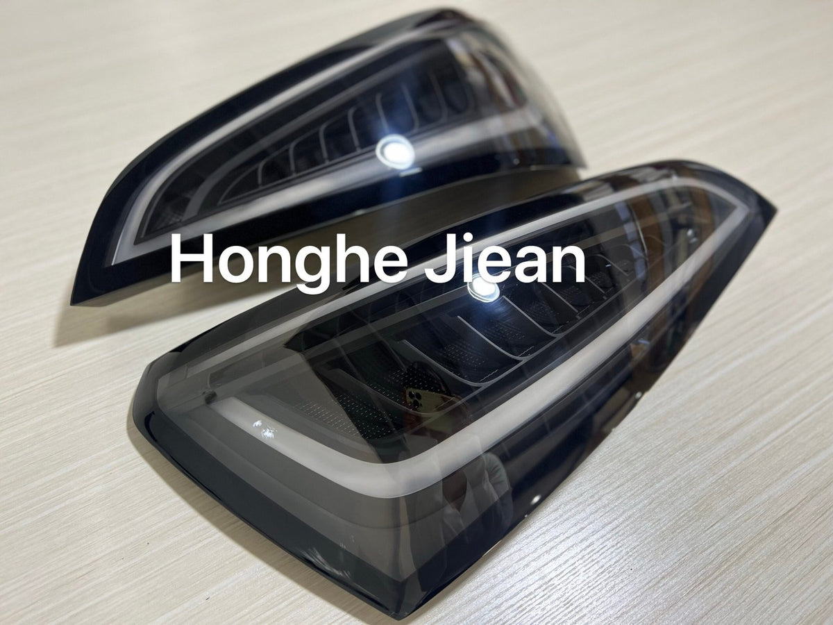 Audi Q5 (Venom Series) clear black-housing tail lights by JIEAN Lights – photo 3