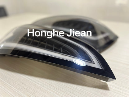 Audi Q5 (Venom Series) clear black-housing tail lights by JIEAN Lights – photo 4